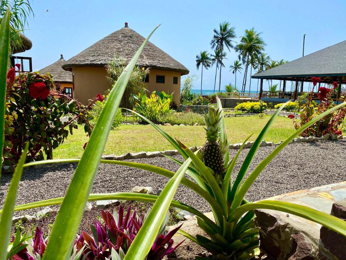 Lemon Beach Resort Elmina Exterior photo