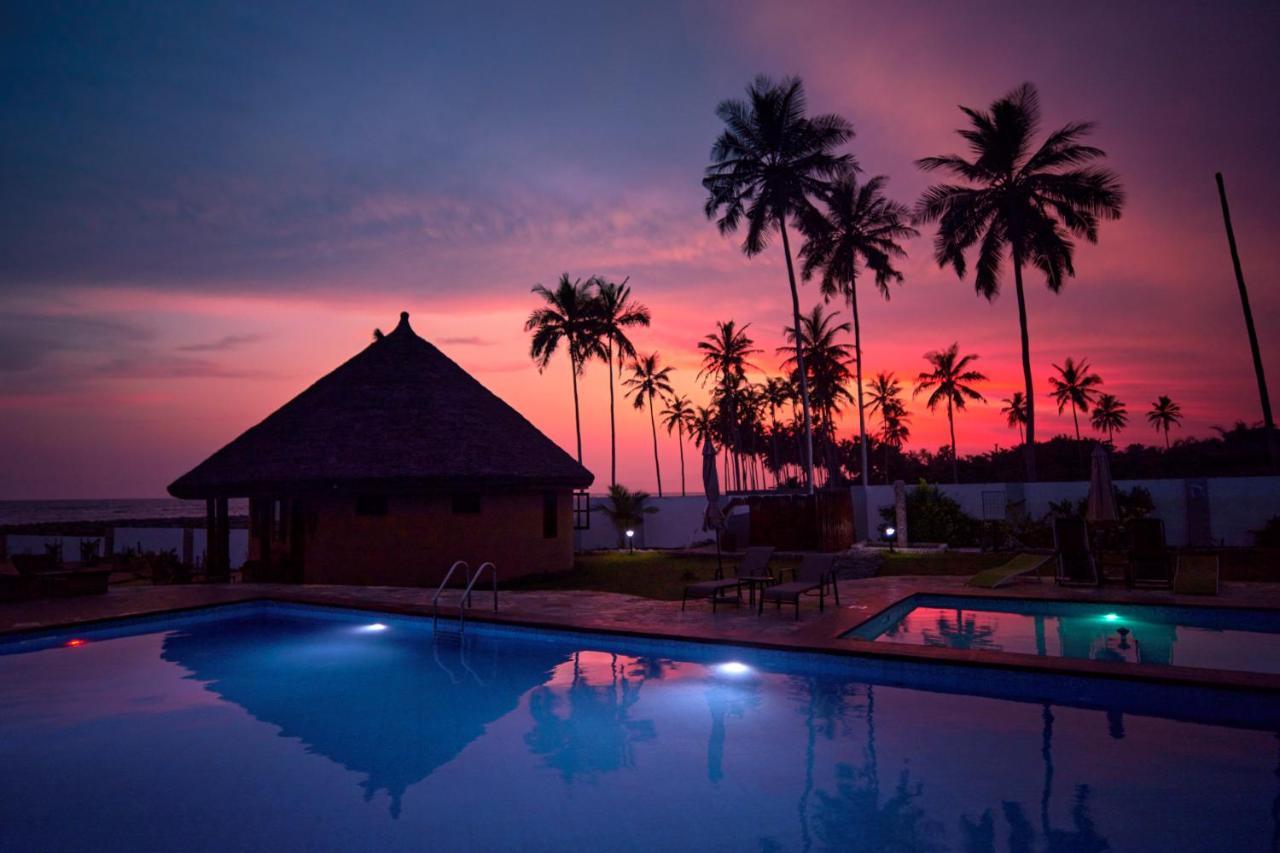 Lemon Beach Resort Elmina Exterior photo